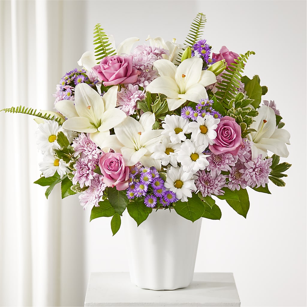 Warmest Thoughts Tabletop Basket – KLEIN'S FLORAL & GREENHOUSES INC, Madison WI